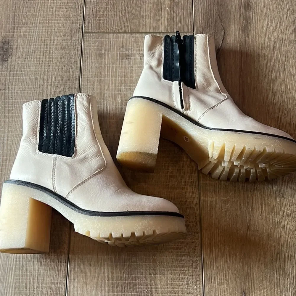 Free People James Chelsea Boots  White US 6